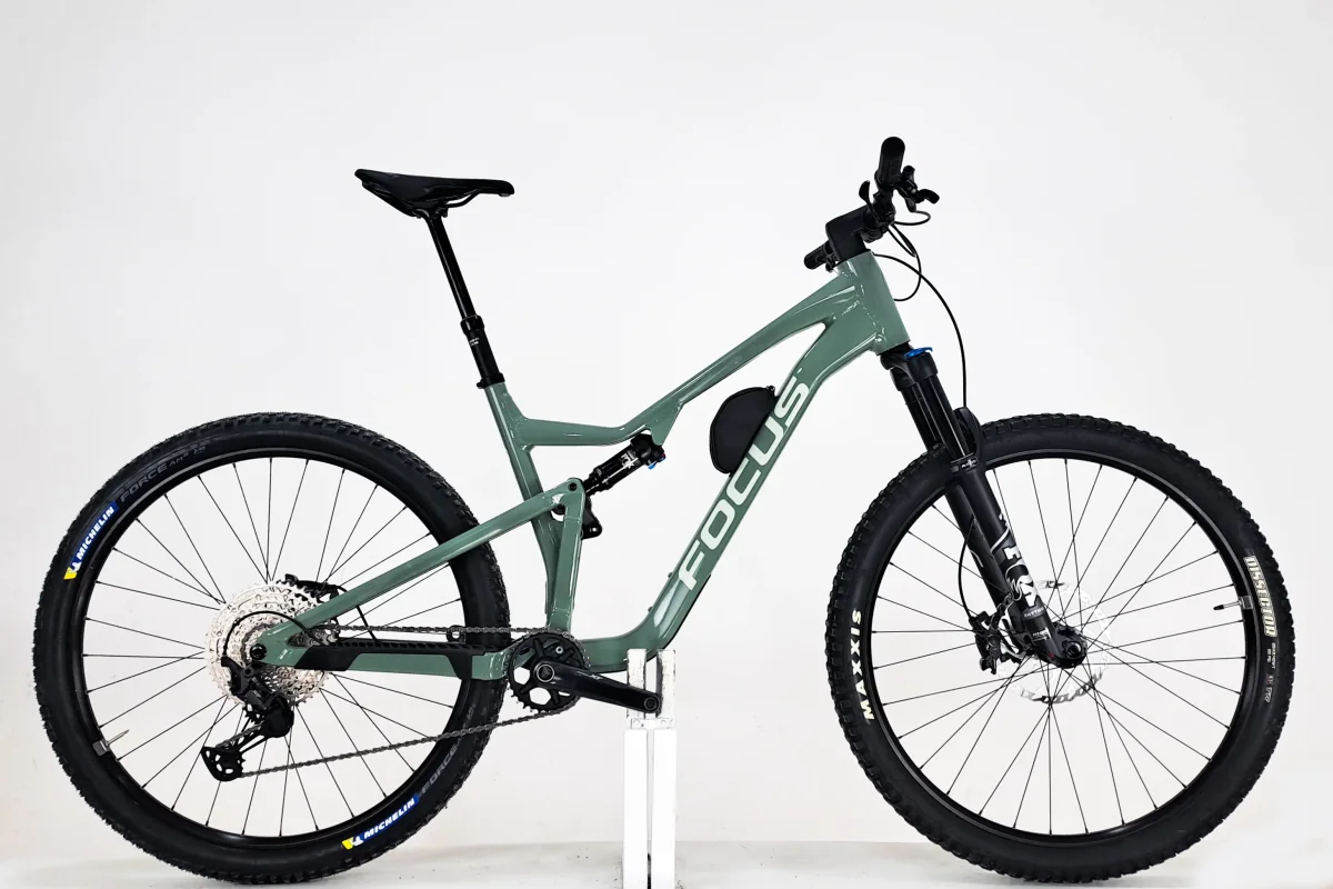 FOCUS Thron 6.9 XL